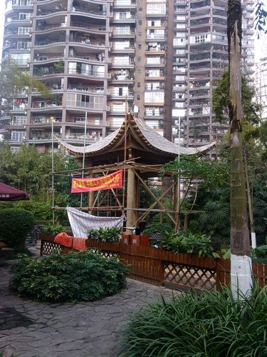 南坪骑龙山庄休闲景观四角亭